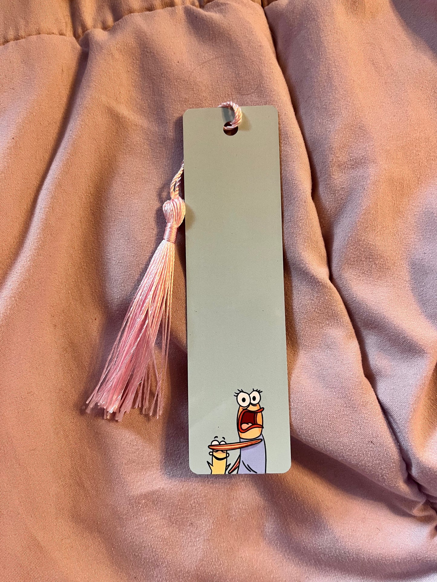 Shocked Fish Mom & Child Metal Bookmark with Tassel – SpongeBob-Inspired Cartoon Page Holder