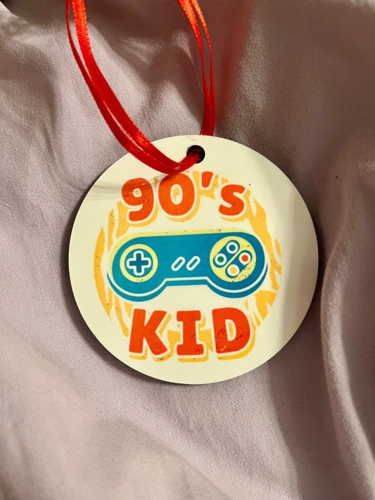 “90s Kid” – Retro Game Controller Resin Ornament