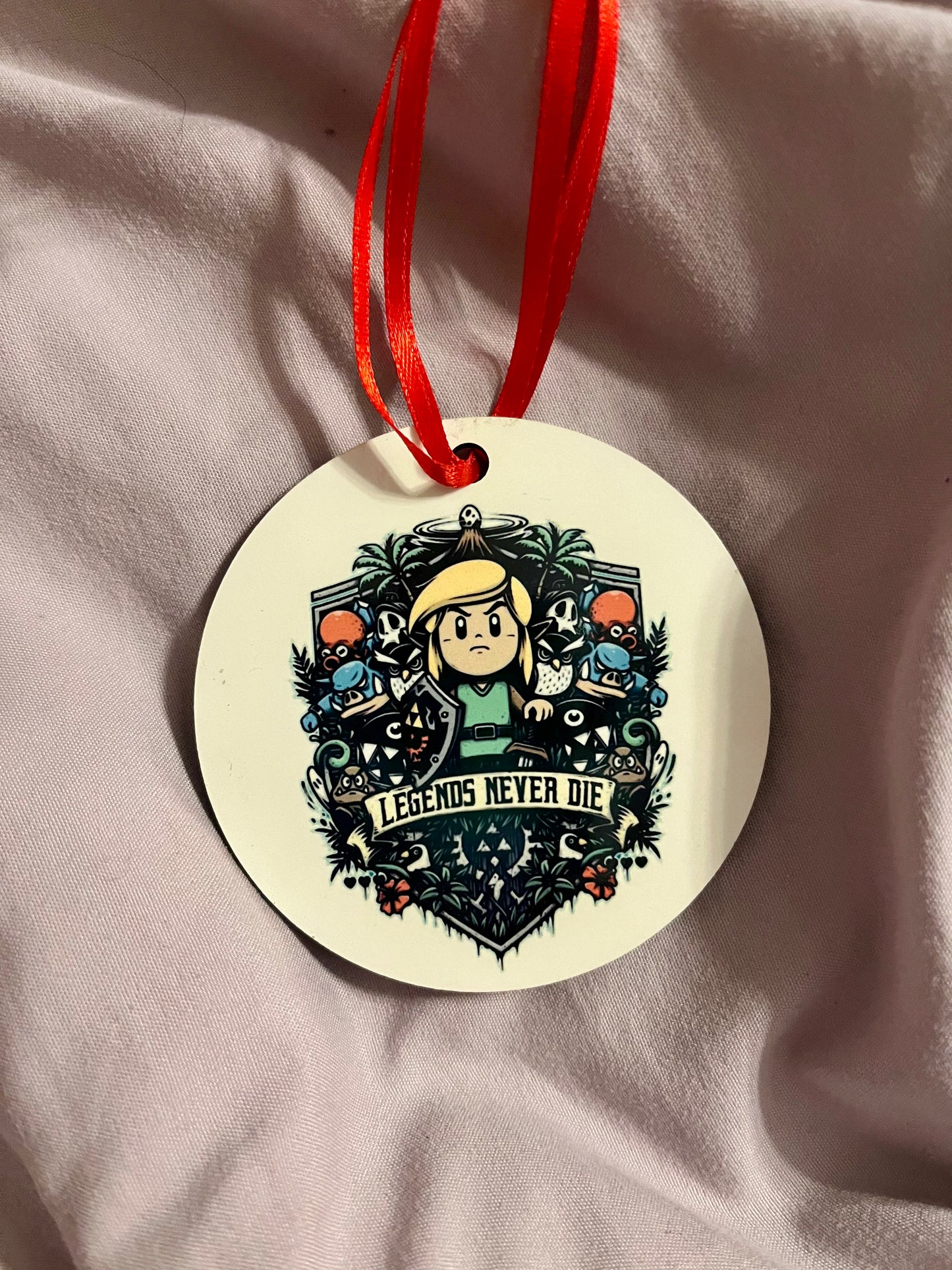 “Legends Never Die” – Link Resin Ornament