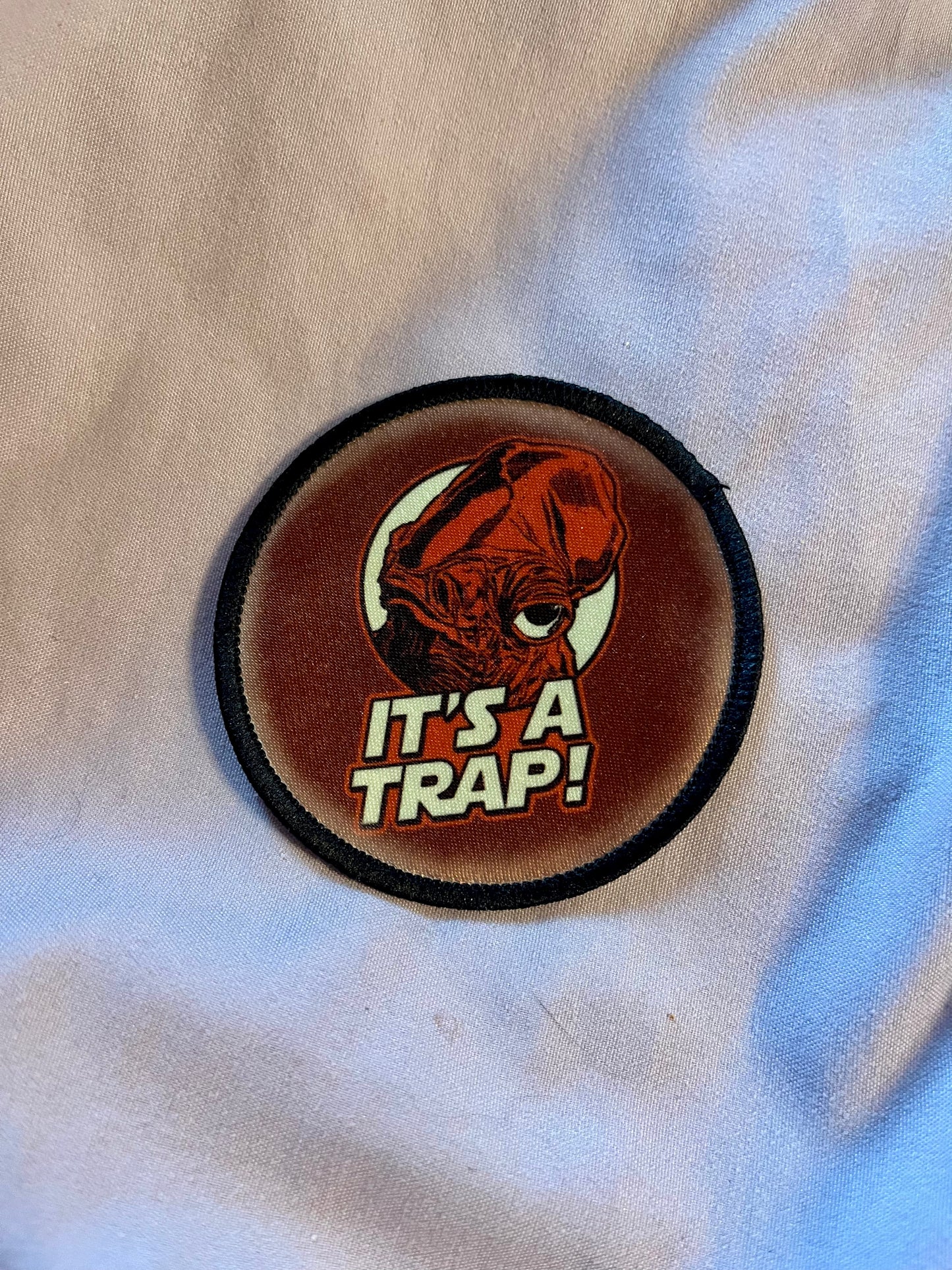 Admiral Ackbar “IT’S A TRAP!” Iron-On Patch – Retro Sci-Fi Embroidered Appliqué