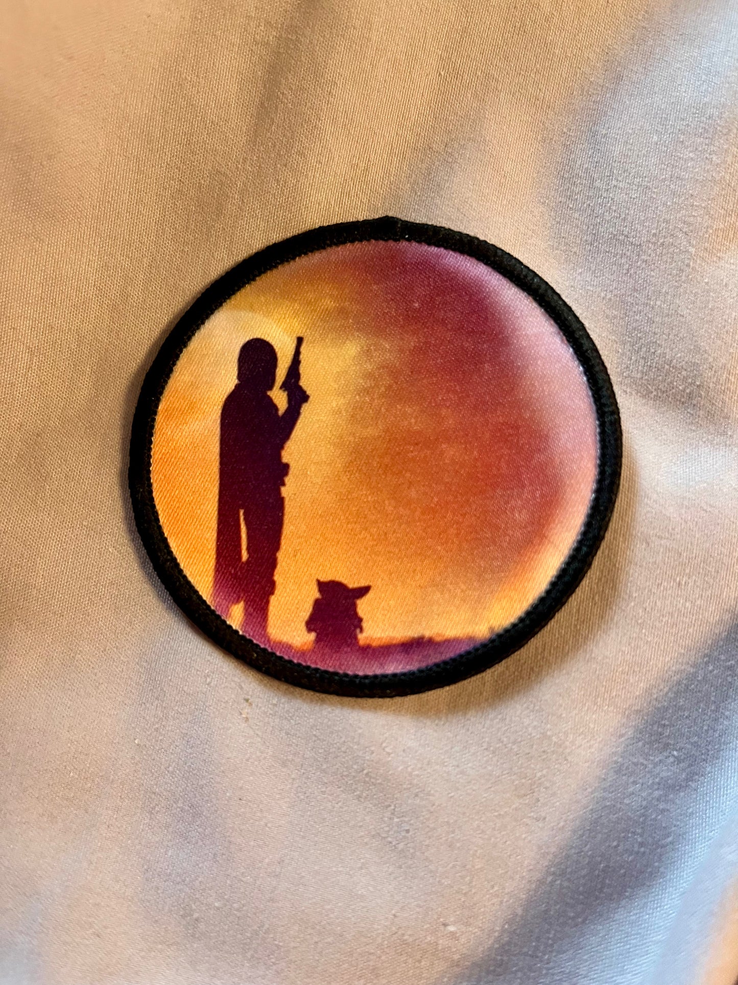 Mando & Grogu Silhouette Sunset Iron-On Patch – Star Wars Scenic Embroidered Appliqué