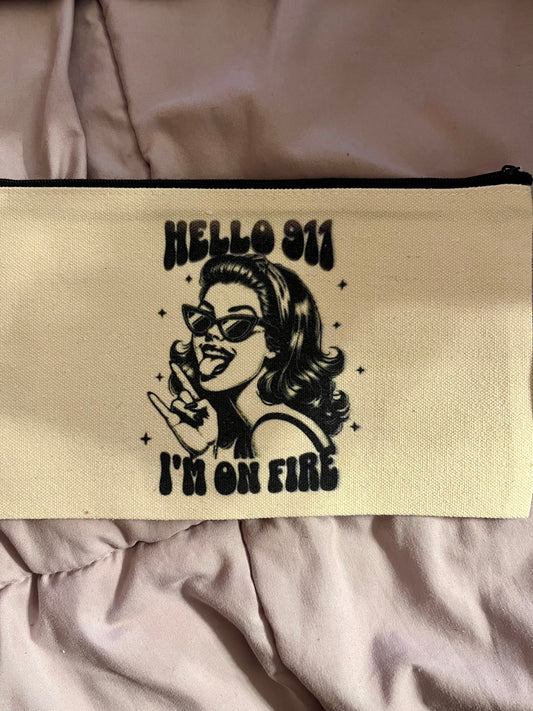Hello 911 I’m On Fire Retro Girl Zipper Pouch – Funny Vintage Aesthetic Cosmetic Bag